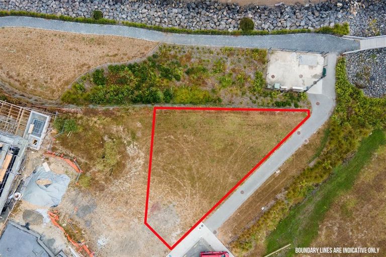 Photo of property in 6 Seawind Way, Hobsonville, 0616