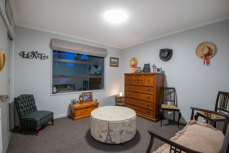 Photo of property in 1a Hoylake Street, Outram, 9019