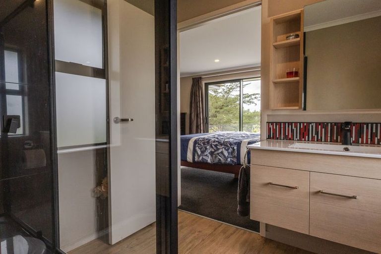 Photo of property in 8 Pukaki Avenue, Ngahere, 7872