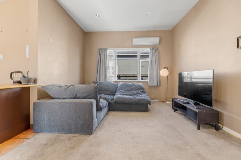 Photo of property in 36 Olliviers Road, Phillipstown, Christchurch, 8011