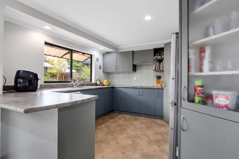 Photo of property in 2 Saxon Woods Drive, Rototuna North, Hamilton, 3210