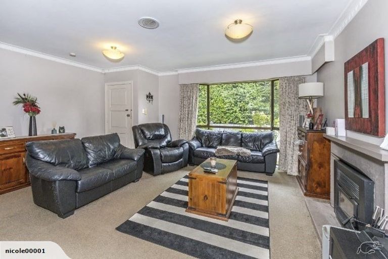 Photo of property in 115 Grimseys Road, Redwood, Christchurch, 8051