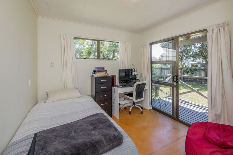 Photo of property in 52b Kirk Street, Otaki, 5512