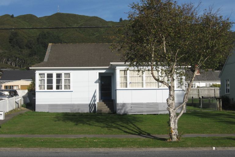 Photo of property in 156 Waddington Drive, Naenae, Lower Hutt, 5011