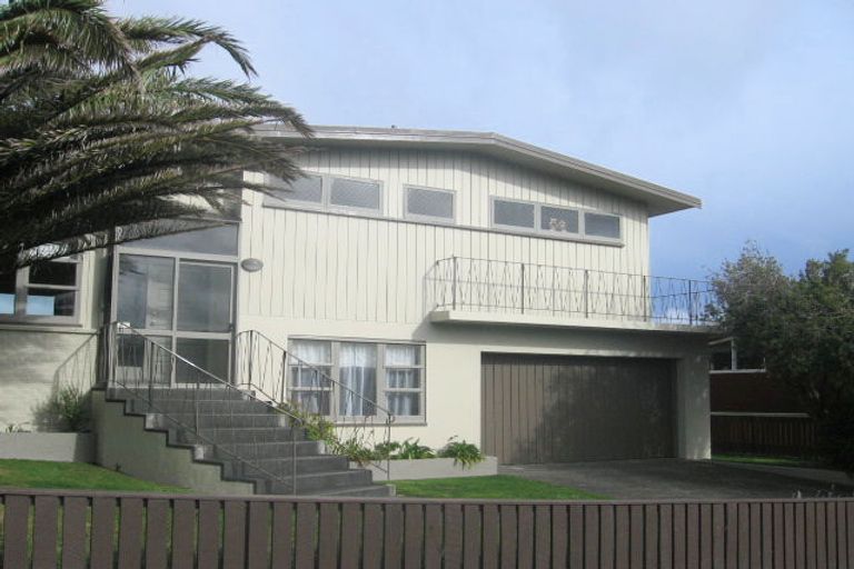 Photo of property in 10 Lilac Lane, Maungaraki, Lower Hutt, 5010