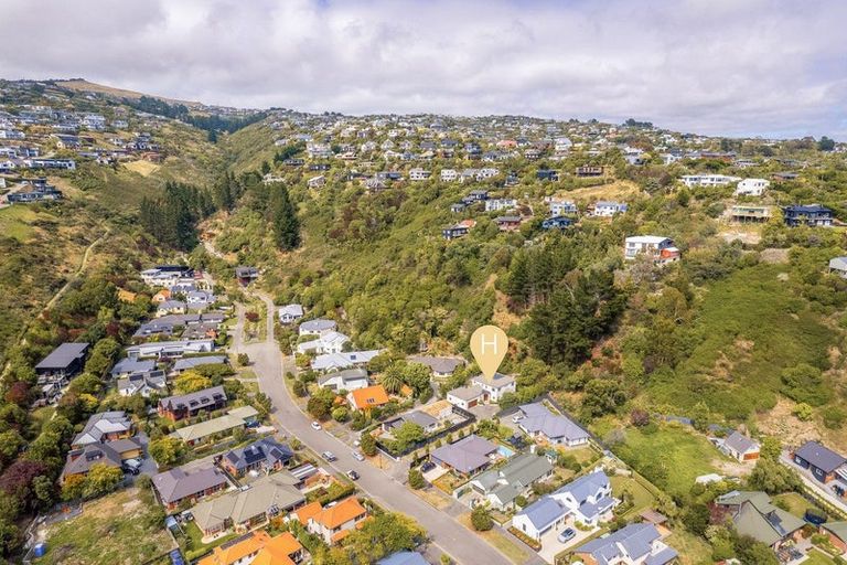 Photo of property in 16 Basil Place, Mount Pleasant, Christchurch, 8081