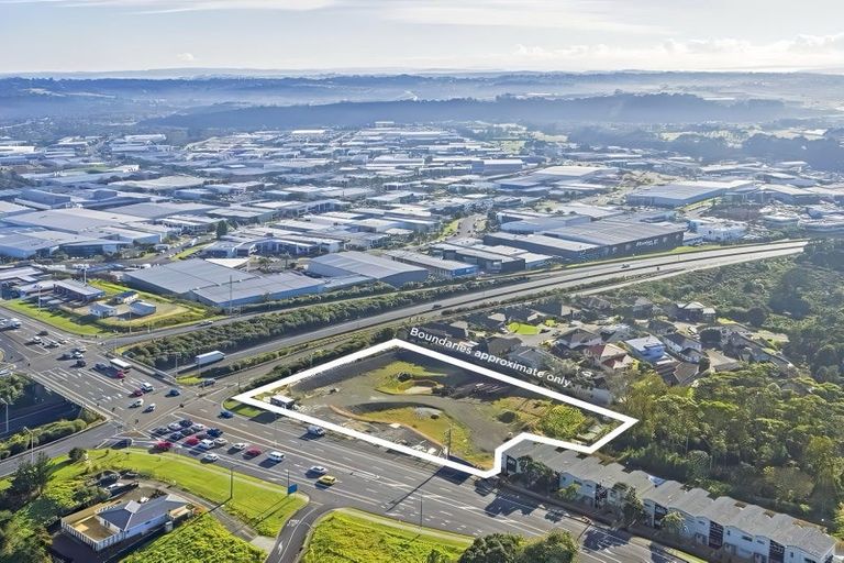 Photo of property in 153 Albany Highway, Unsworth Heights, Auckland, 0632