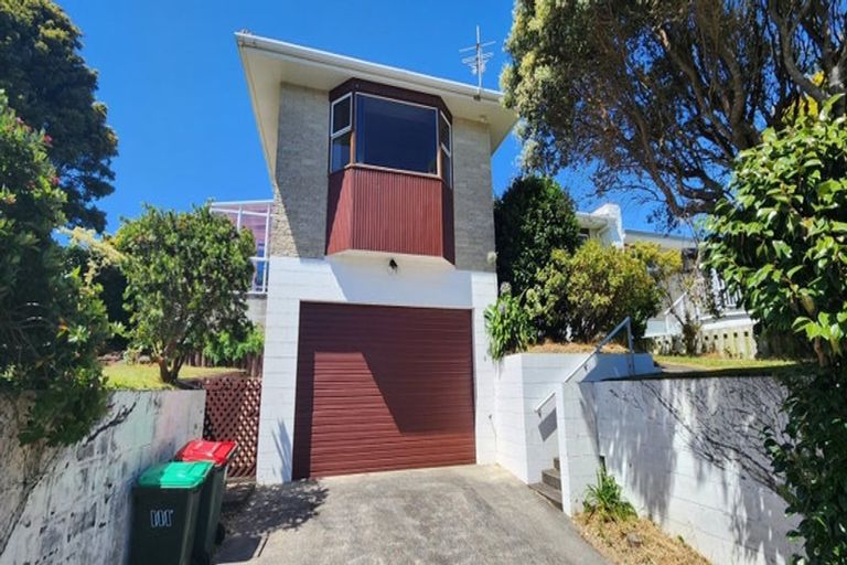 Photo of property in 9 Tiverton Crescent, Whalers Gate, New Plymouth, 4310