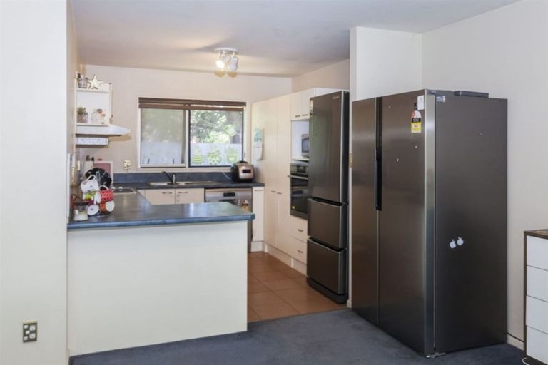 Photo of property in 10 Riegler Place, Belfast, Christchurch, 8051