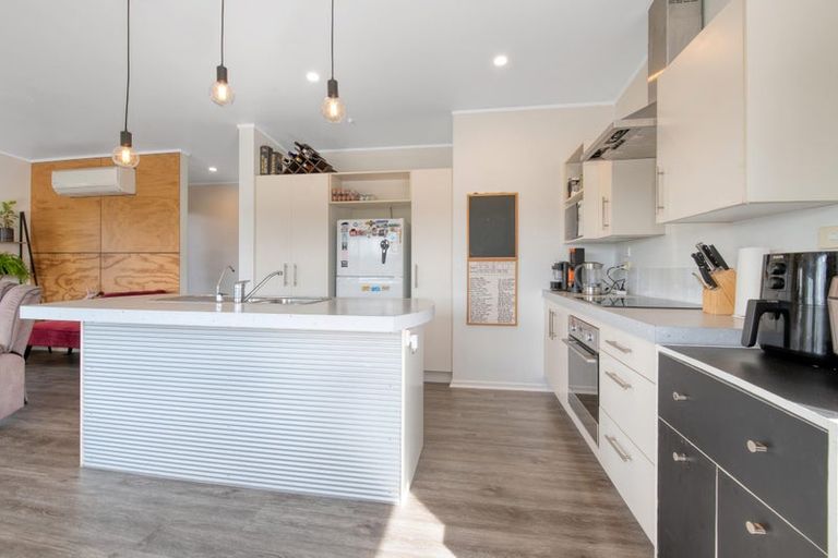 Photo of property in 29 Te Kauri Place, Helensville, 0800