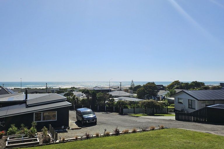 Photo of property in 127 Main South Road, Karoro, Greymouth, 7805