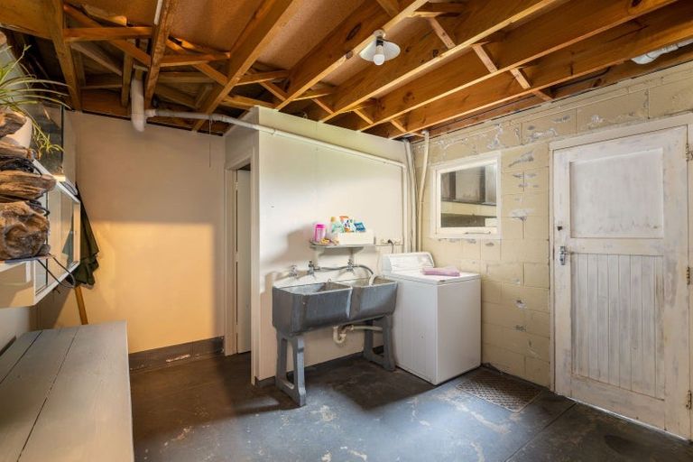 Photo of property in 42 Park Lane, Waitara, 4320