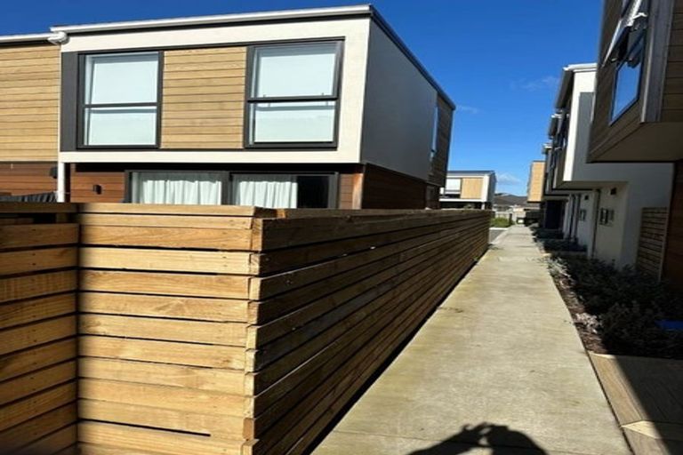 Photo of property in 4/16 Parson Lane, Papatoetoe, Auckland, 2025