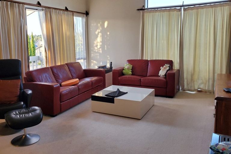 Photo of property in 34 Oliver Road, Eastern Beach, Auckland, 2012