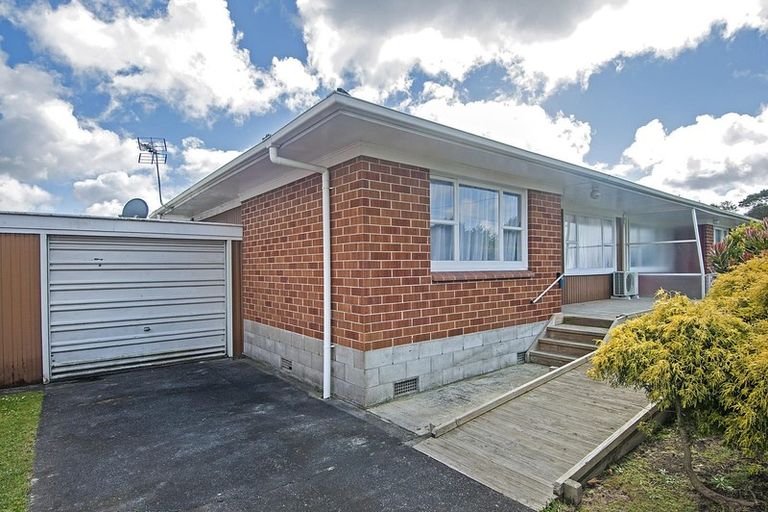 Photo of property in 16 Abel Tasman Avenue, Henderson, Auckland, 0610