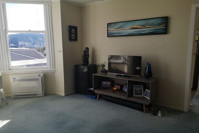 Photo of property in 5/15 Brougham Street, Mount Victoria, Wellington, 6011