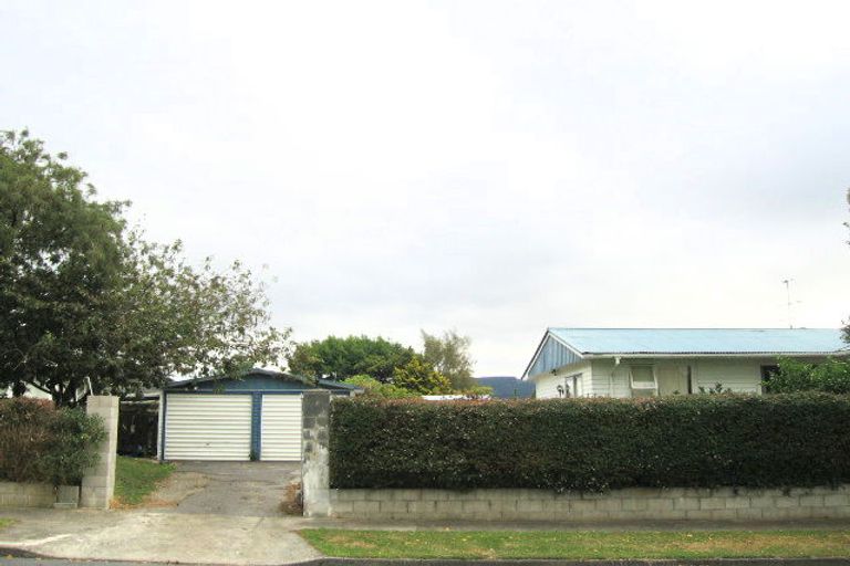 Photo of property in 2a Arnot Avenue, Clouston Park, Upper Hutt, 5018
