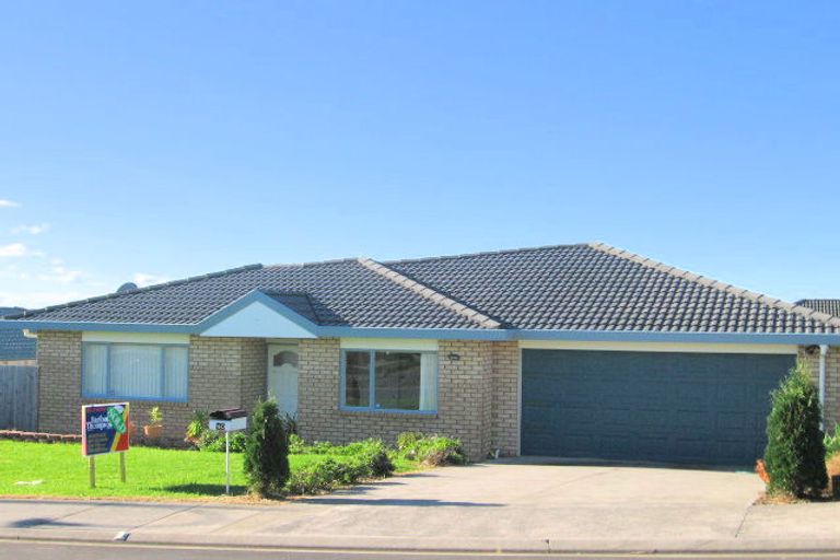 Photo of property in 40 Fleetwood Drive, Henderson, Auckland, 0612