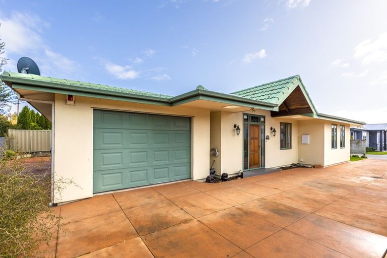 Photo of property in 11b Bedford Terrace, Waipukurau, 4200