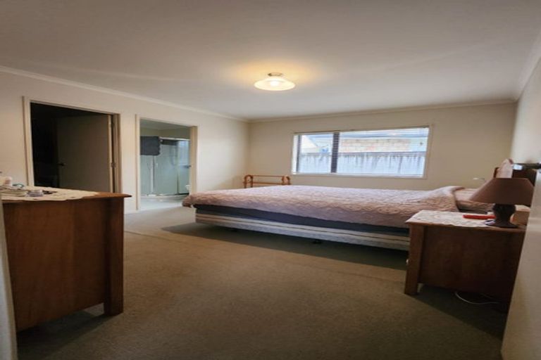 Photo of property in 28 Sirius Crescent, Rototuna North, Hamilton, 3210