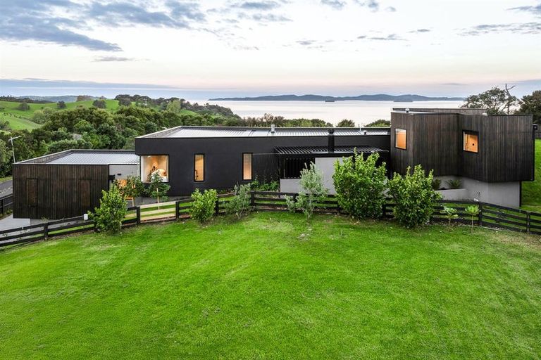 Photo of property in 6 Arabella Lane, Snells Beach, 0920