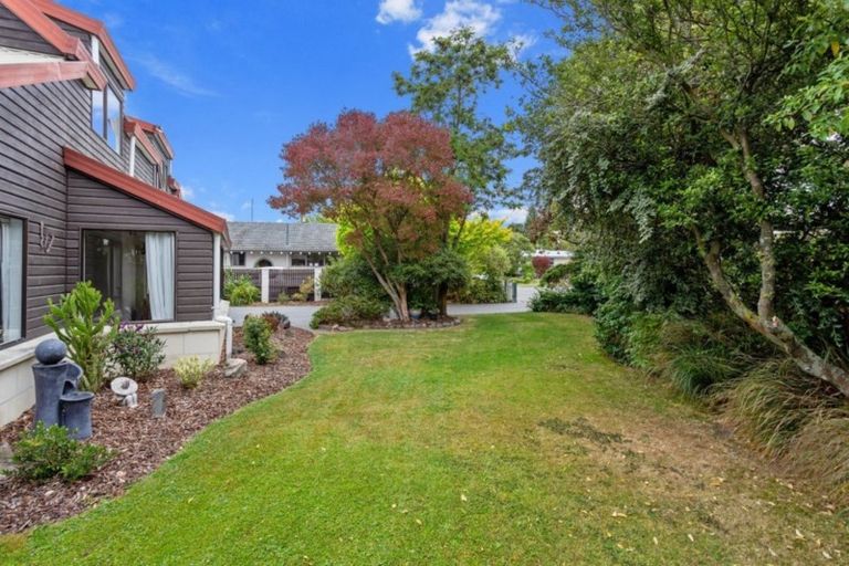Photo of property in 19 Strachan Place, Rangiora, 7400