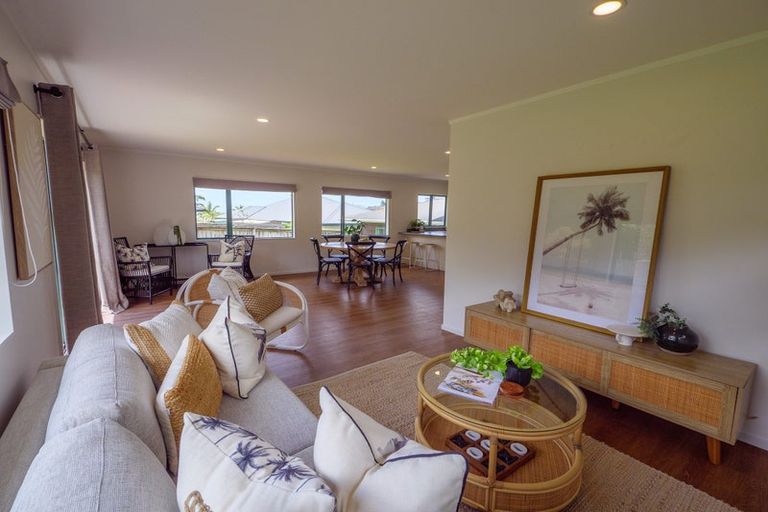 Photo of property in 21 Robinia Place, Snells Beach, 0920