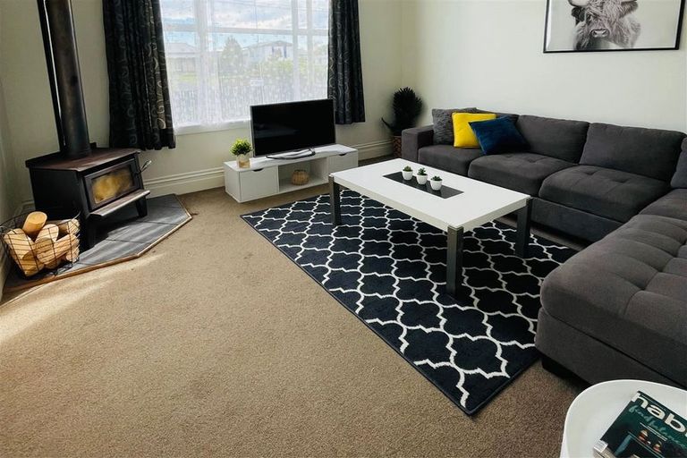 Photo of property in 81 Johnson Street, Milton, 9220