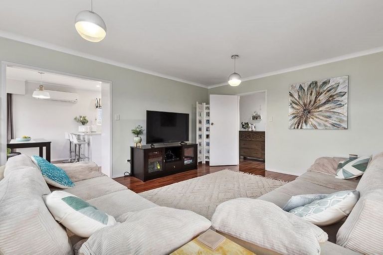 Photo of property in 29 Pooley Street, Pakuranga Heights, Auckland, 2010