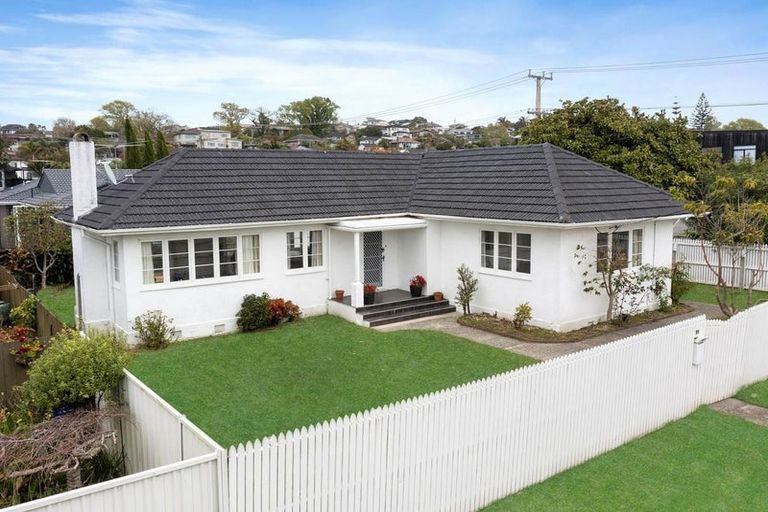 Photo of property in 1/91 Nile Road, Milford, Auckland, 0620