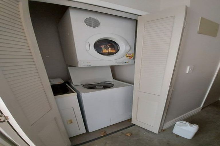 Photo of property in 64 Pipitea Street, Thorndon, Wellington, 6011