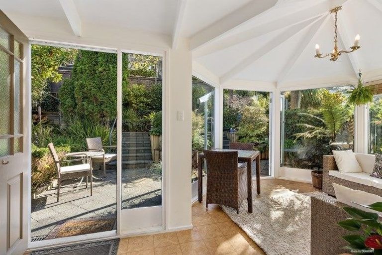 Photo of property in 20 Barton Terrace, Thorndon, Wellington, 6011