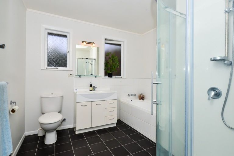 Photo of property in 34 Gibson Road, Dinsdale, Hamilton, 3204