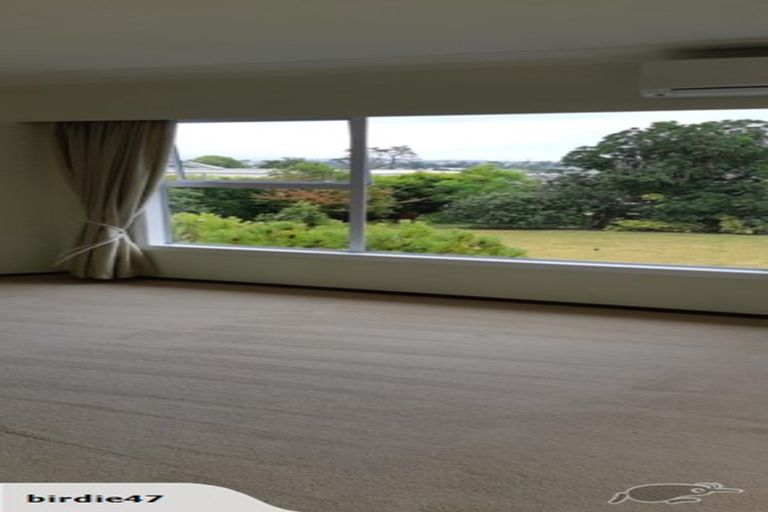 Photo of property in 20 Treeway, Sunnyhills, Auckland, 2010