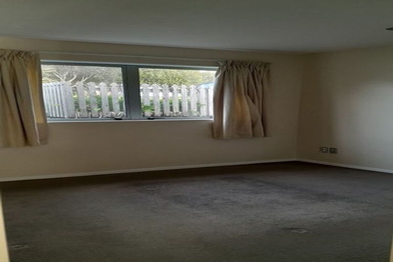 Photo of property in 48 Sherrybrooke Place, Sunnyvale, Auckland, 0612