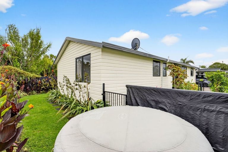 Photo of property in 203a Parkhurst Road, Parakai, 0830