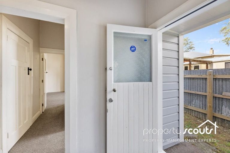 Photo of property in 240 South Road, Caversham, Dunedin, 9012