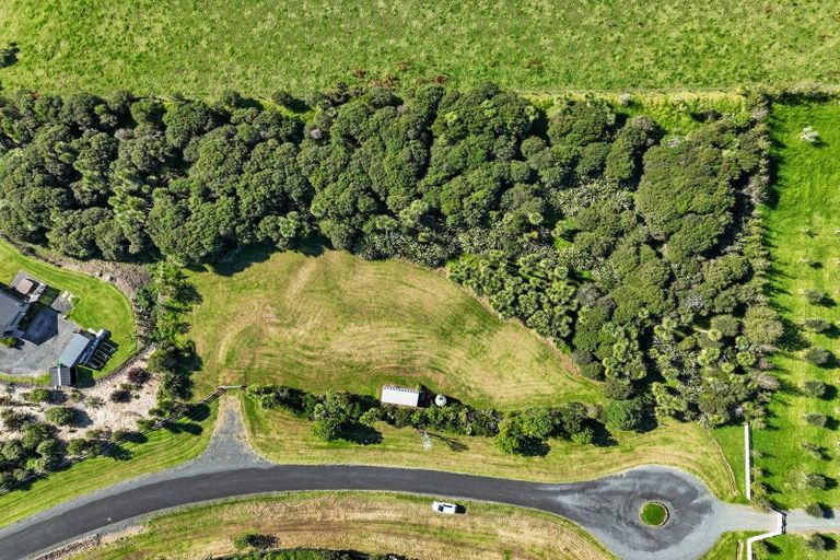 Photo of property in 55 Pigeon Berry Lane, Mangawhai, 0573