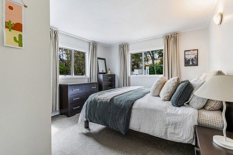 Photo of property in 1/68 Mcleod Road, Te Atatu South, Auckland, 0610