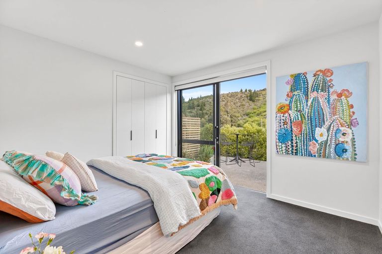 Photo of property in Luggate Park, 32 Cooper Crescent, Luggate, Wanaka, 9383