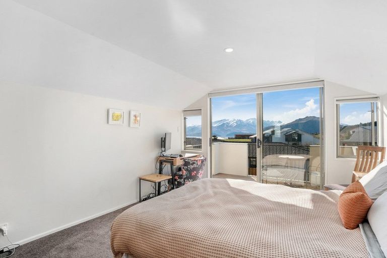 Photo of property in 17a Mataraki Place, Wanaka, 9305