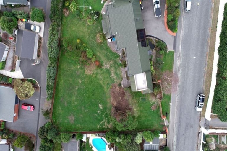 Photo of property in 3 Drayton Drive, Mount Pleasant, Christchurch, 8081