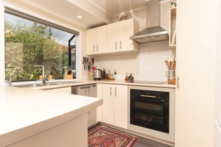 Photo of property in 17 Te Atatu Road, Te Atatu South, Auckland, 0610