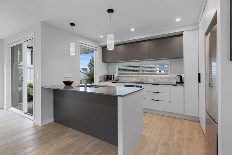 Photo of property in 24 Franks Way, Papamoa Beach, Papamoa, 3118