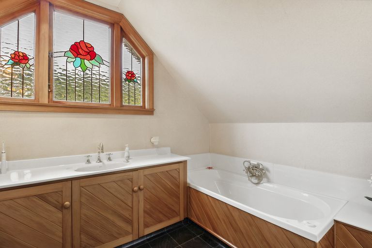 Photo of property in 34 Allandale Road, Saint Clair, Dunedin, 9012