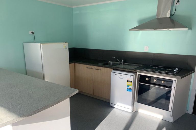 Photo of property in 8a Newnham Terrace, Upper Riccarton, Christchurch, 8041