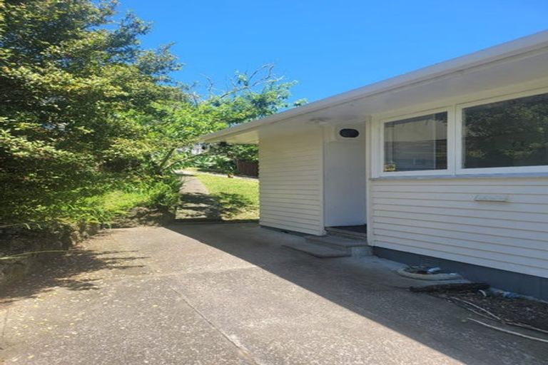 Photo of property in 14 Kirby Street, Glendene, Auckland, 0602