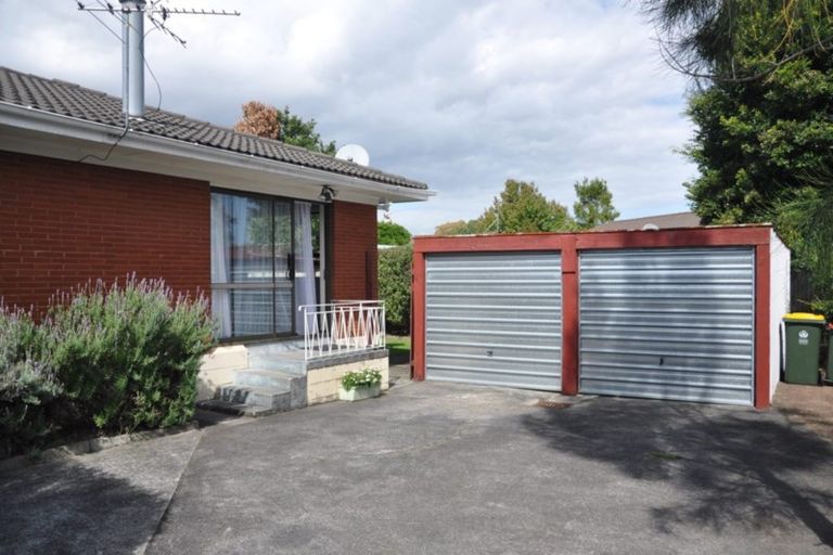 Photo of property in 2/143 Gills Road, Half Moon Bay, Auckland, 2014
