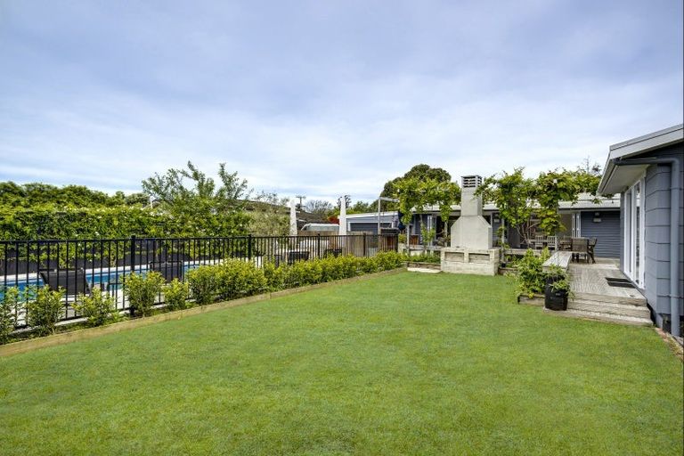 Photo of property in 10 Airini Road, Waimarama, 4294