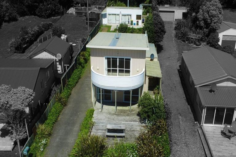 Photo of property in 33 Onaero Beach Road, Onaero, Waitara, 4383